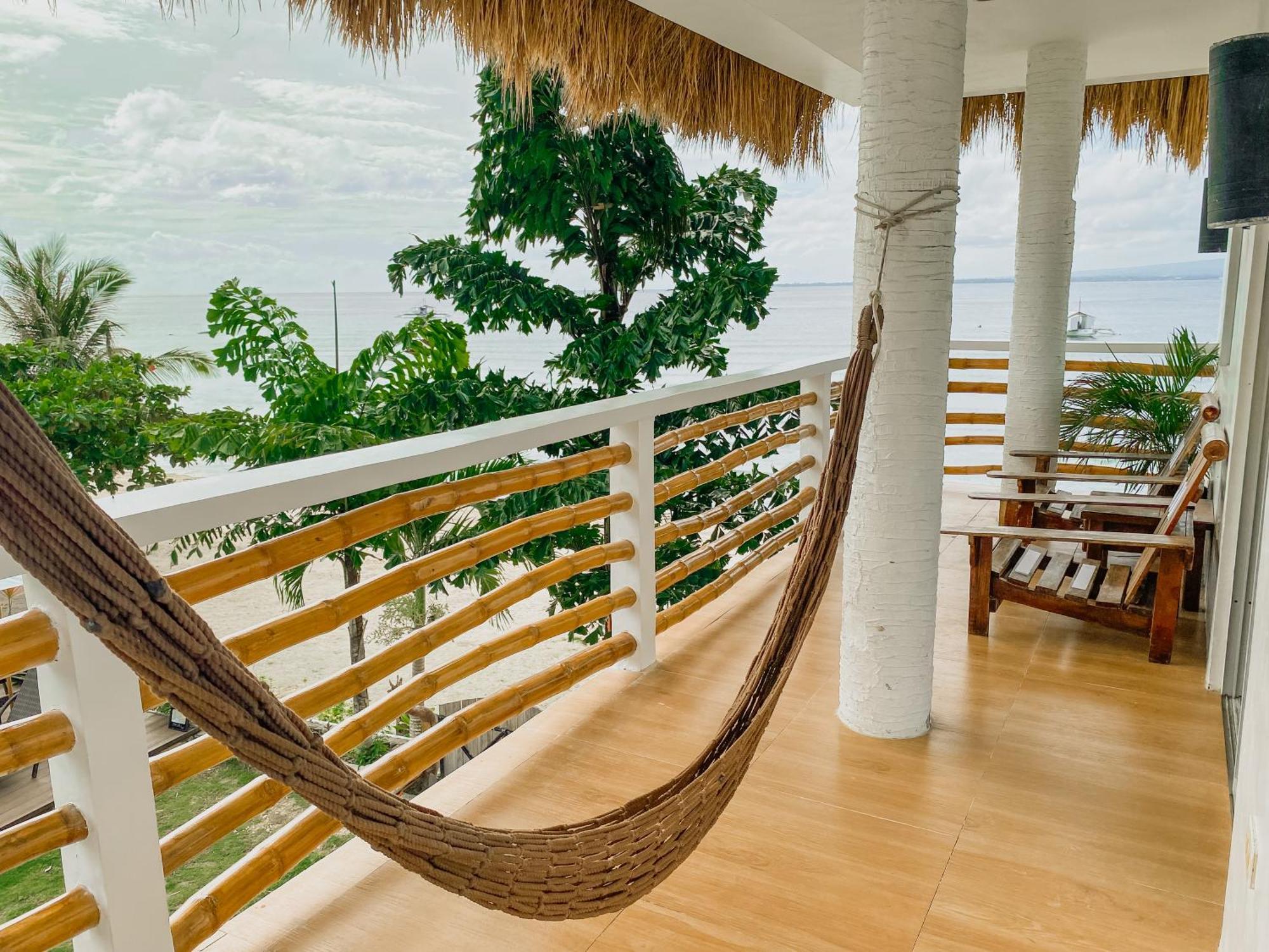 Avila'S Horizon Dive Resort Santander Exterior foto