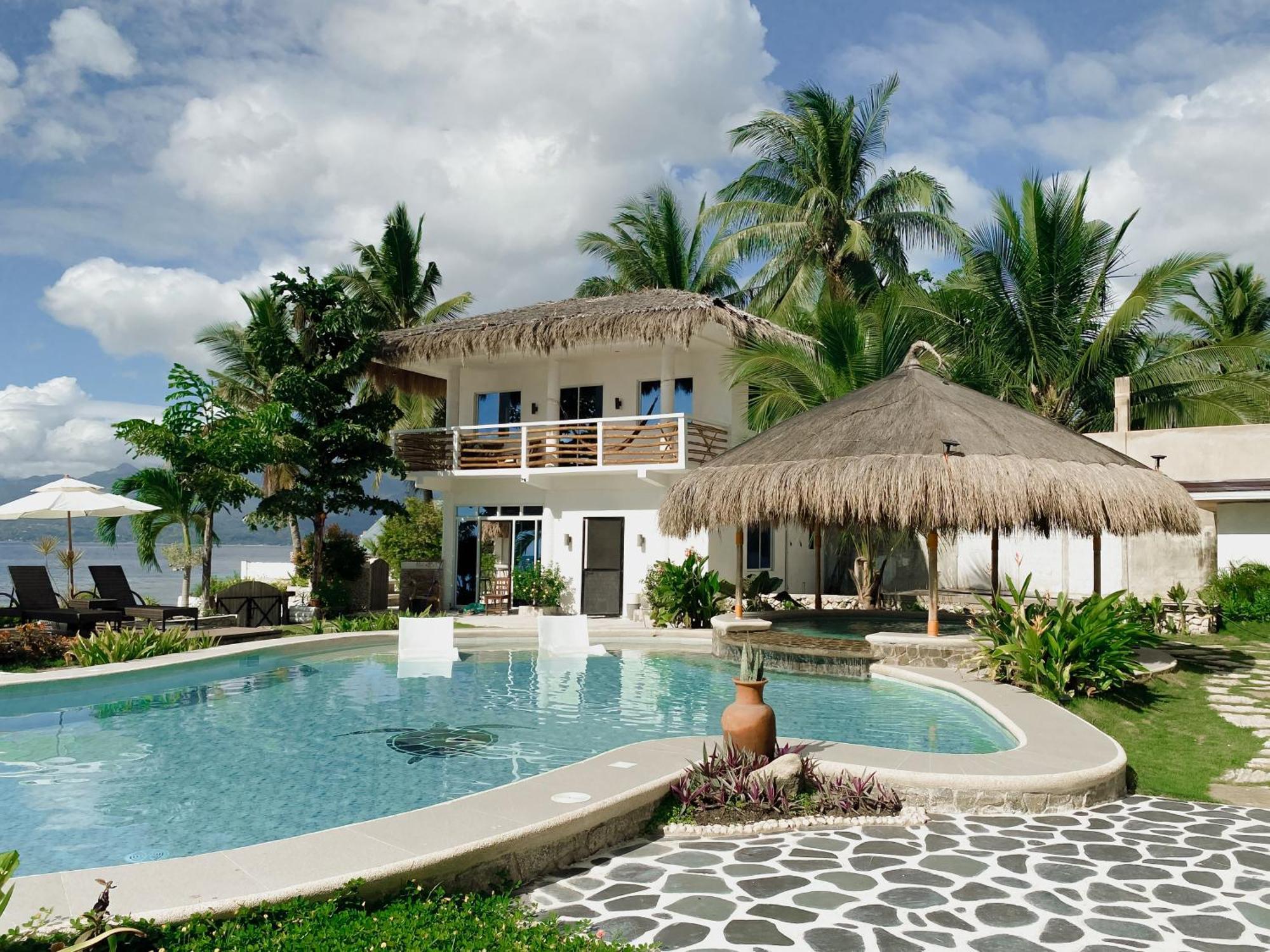 Avila'S Horizon Dive Resort Santander Exterior foto