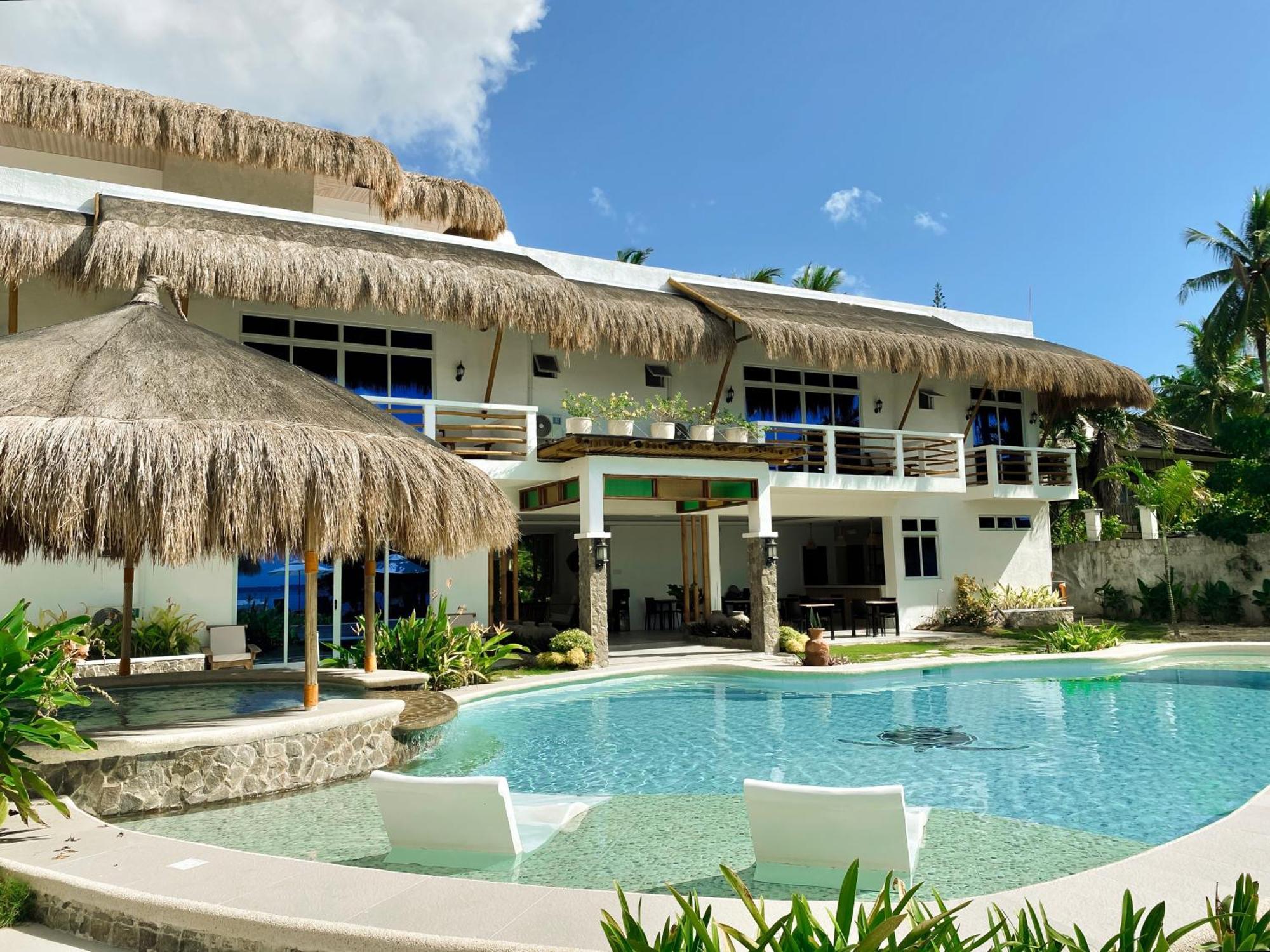 Avila'S Horizon Dive Resort Santander Exterior foto